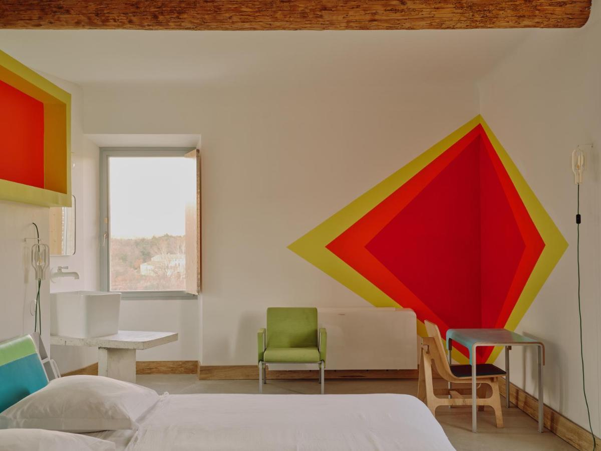 Domaine La Ferme Hi Bride Bed and Breakfast Villelaure Εξωτερικό φωτογραφία