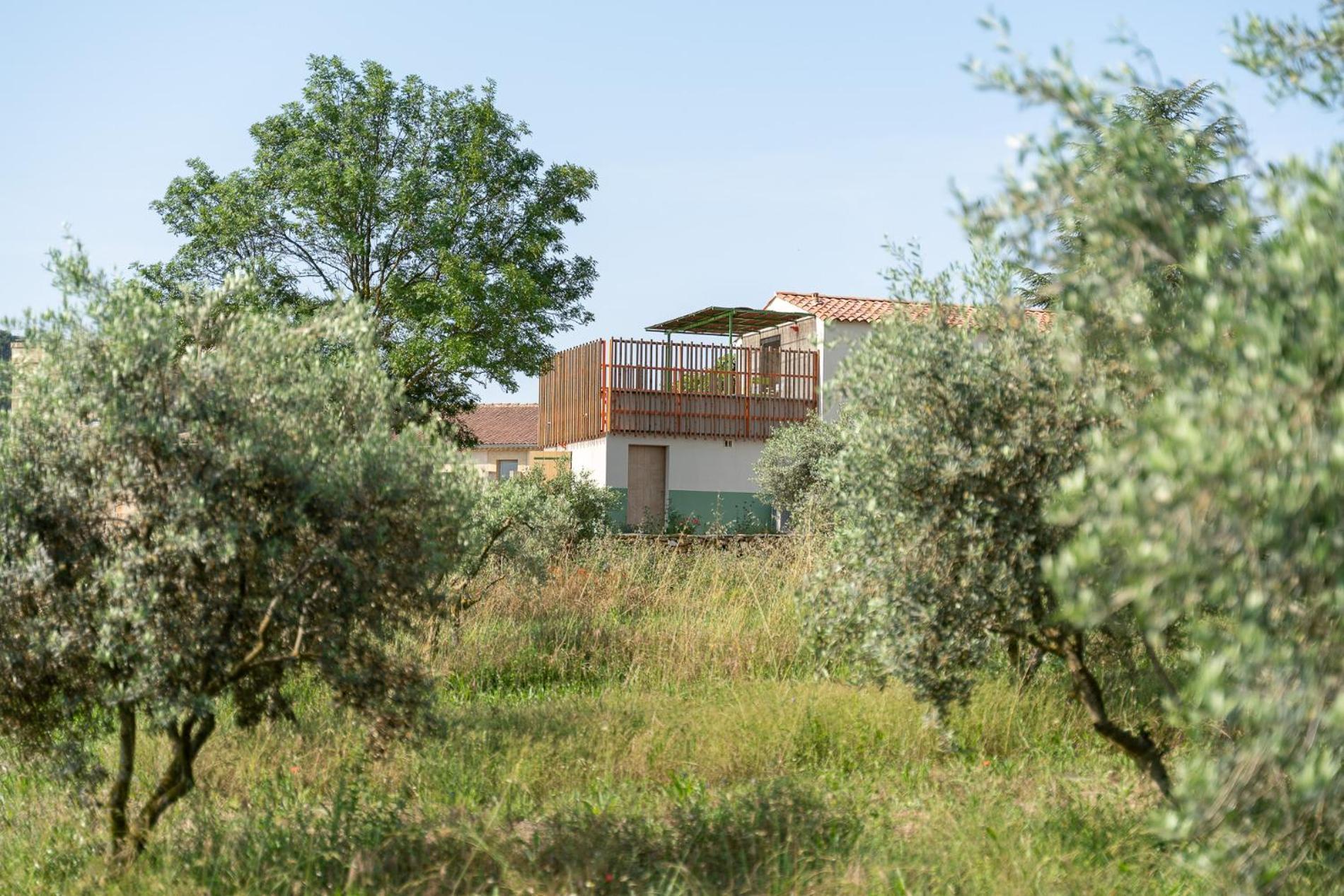 Domaine La Ferme Hi Bride Bed and Breakfast Villelaure Εξωτερικό φωτογραφία