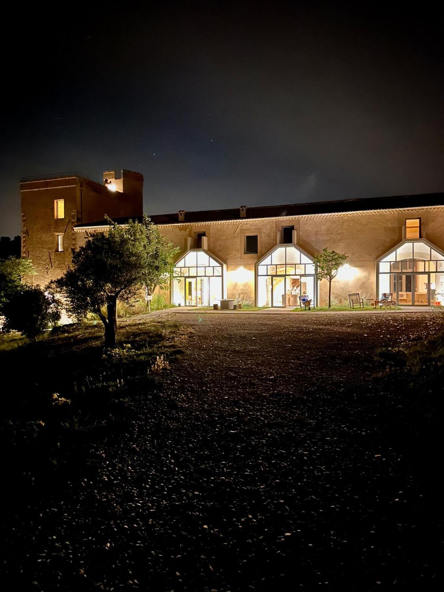 Domaine La Ferme Hi Bride Bed and Breakfast Villelaure Εξωτερικό φωτογραφία